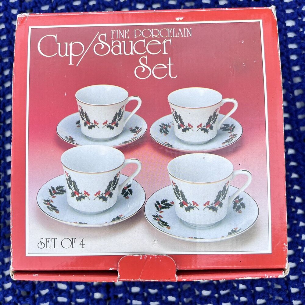 Vintage Porcelain Demitasse Cups Saucers Set of 4, Holly, Coffee & Tea Set Japan